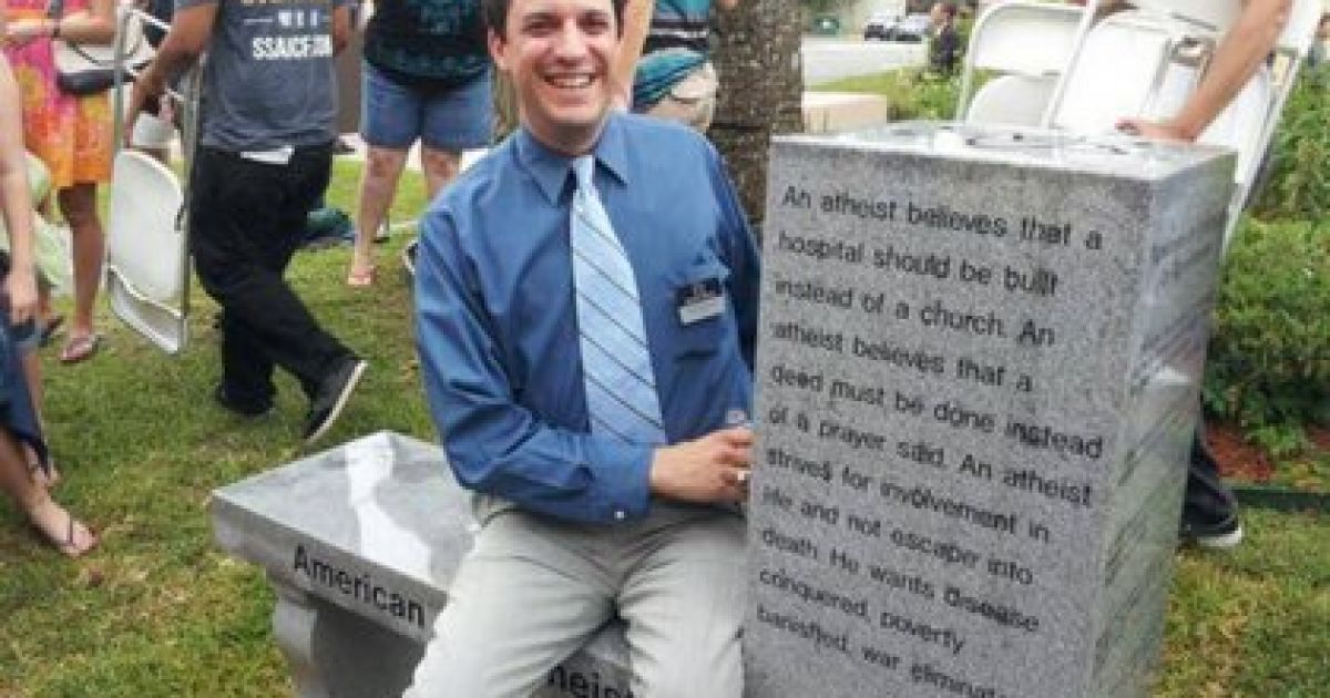 Американські атеїсти планують встановити ще півсотні подібних монументів