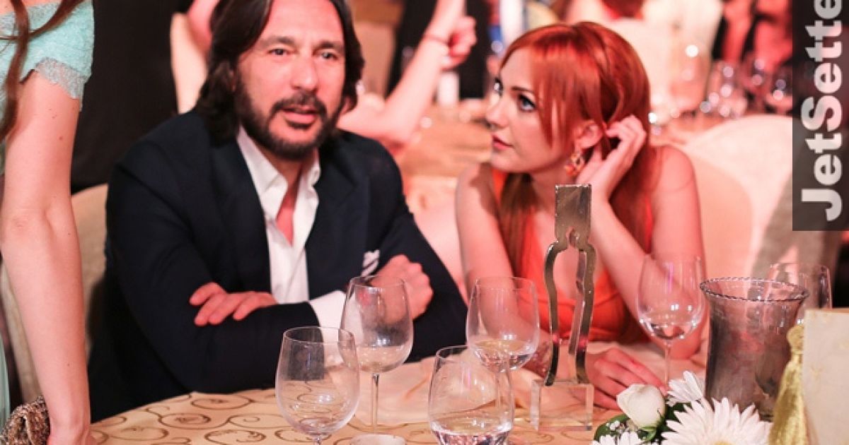 "Світське життя" впіймало рідкісний момент, коли всі зірки серіалу "Величне століття. Роксолана" зібрались на одній вечірці / © jetsetter.ua