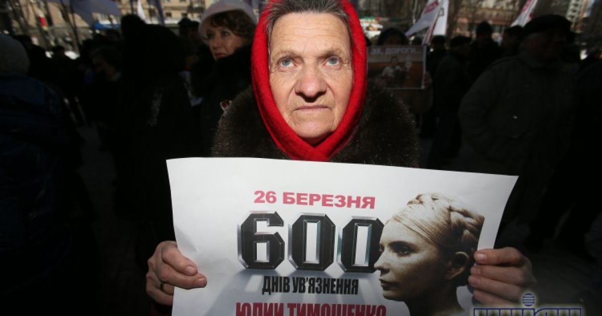 Опозиція спалила сніговика і просто &laquo;гарного госпідара&raquo; Попова / © УНІАН