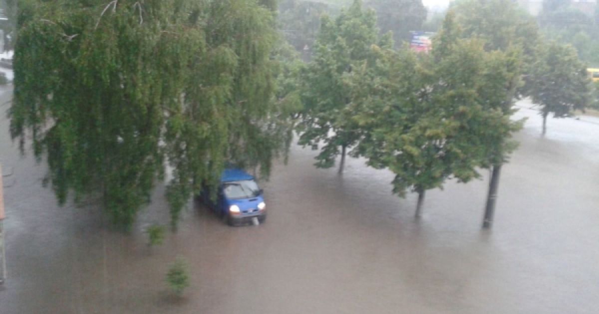 Злива у Луцьку / © pikabu.ru