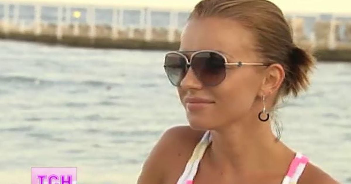 Волкова в Одесі не виступила, але встигла відпочити з вином та кальяном