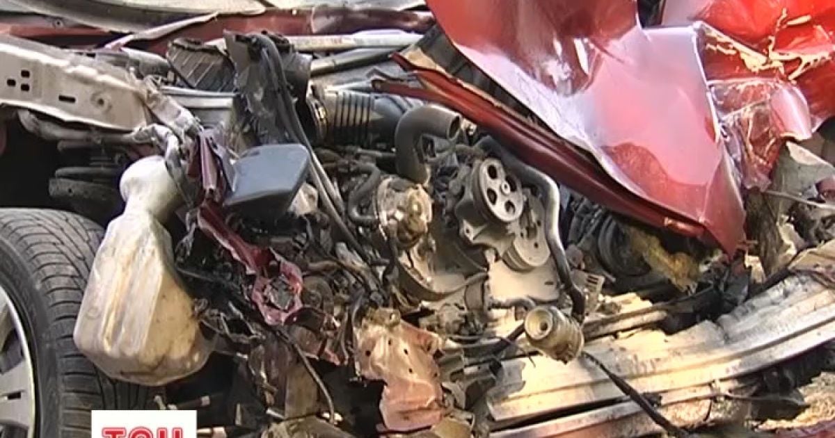 На трасі Київ-Обухів сталася потрійна ДТП