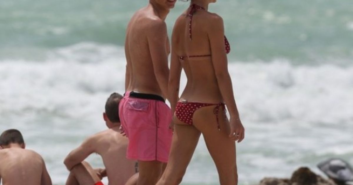 Аршавін з новою пасією в Маямі / © inoprosport.ru