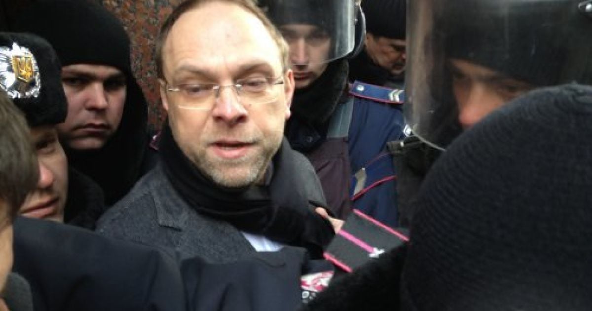 Сергій Власенко стверджує, що слідство у справі Щербаня знов призупинено