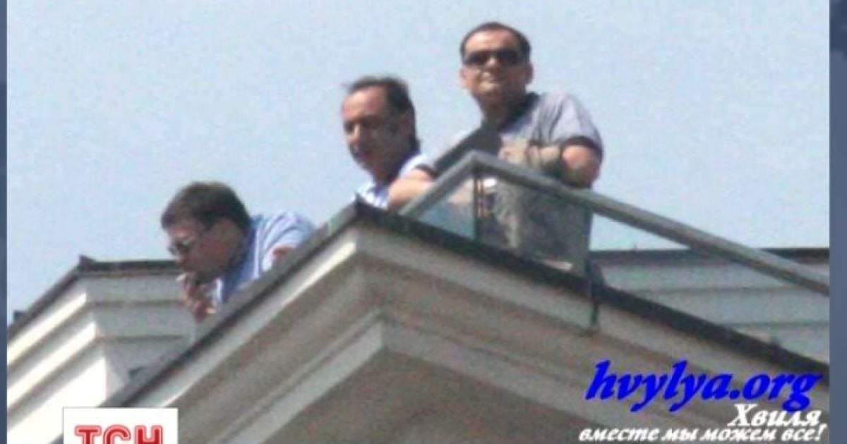 Захарченко каже, що дахами не бігає