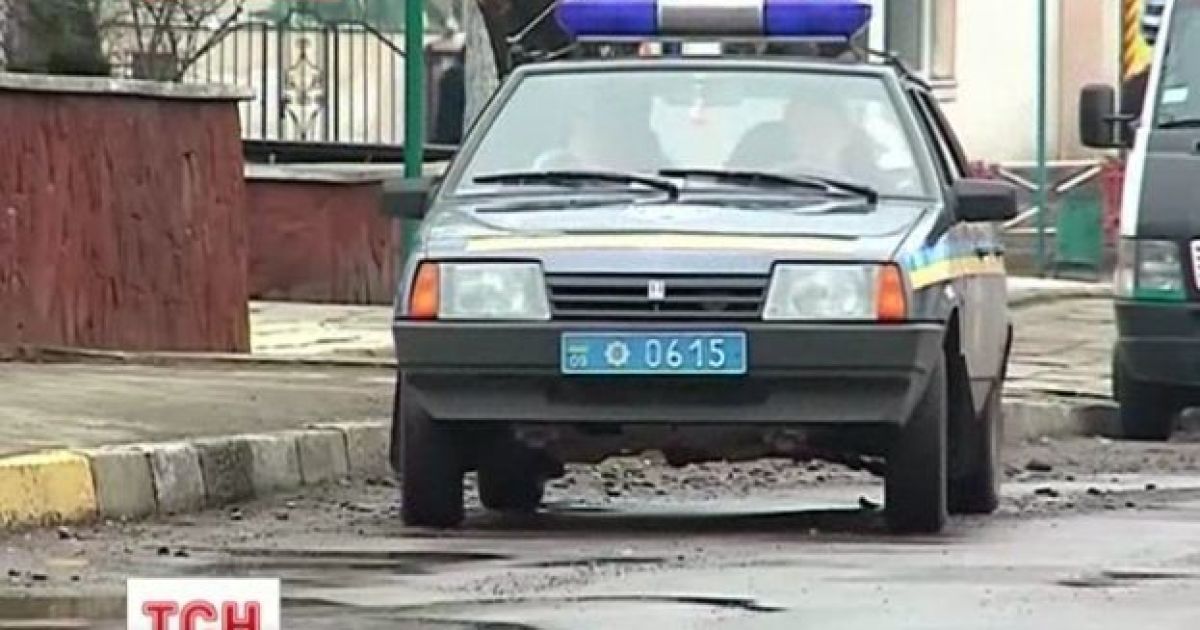 Міліціонер тікав із хабаром від СБУшників