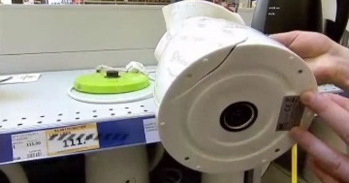 Щоб не купити зіпсовану чи стару техніку  зверніть увагу на аксесуари