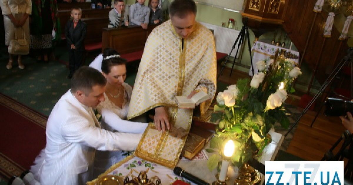Олексій Кайда і Олена Підгрушна повінчались