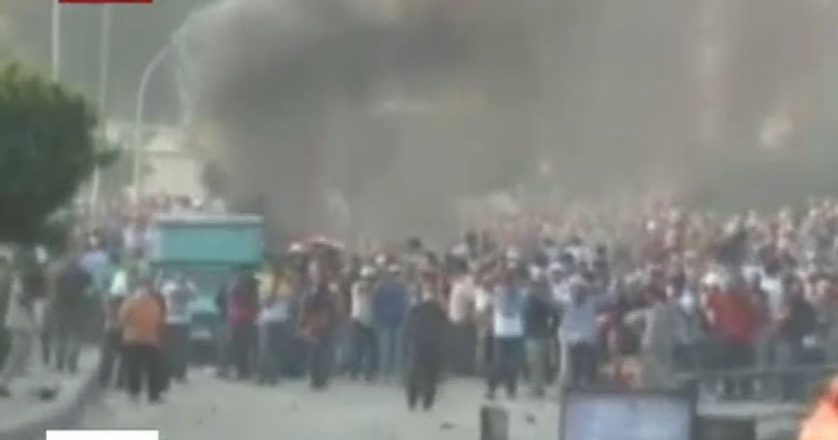 Єгипет перебуває на межі громадянської війни