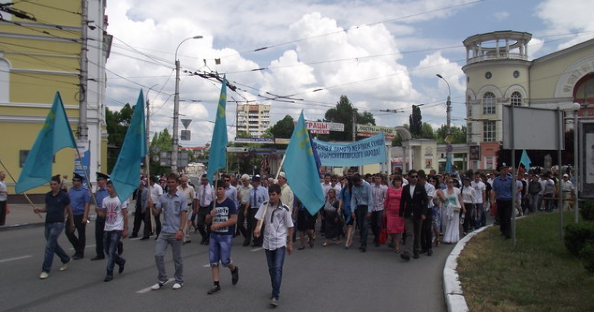 Татарам у Криму забороняють проводити масові зібрання.