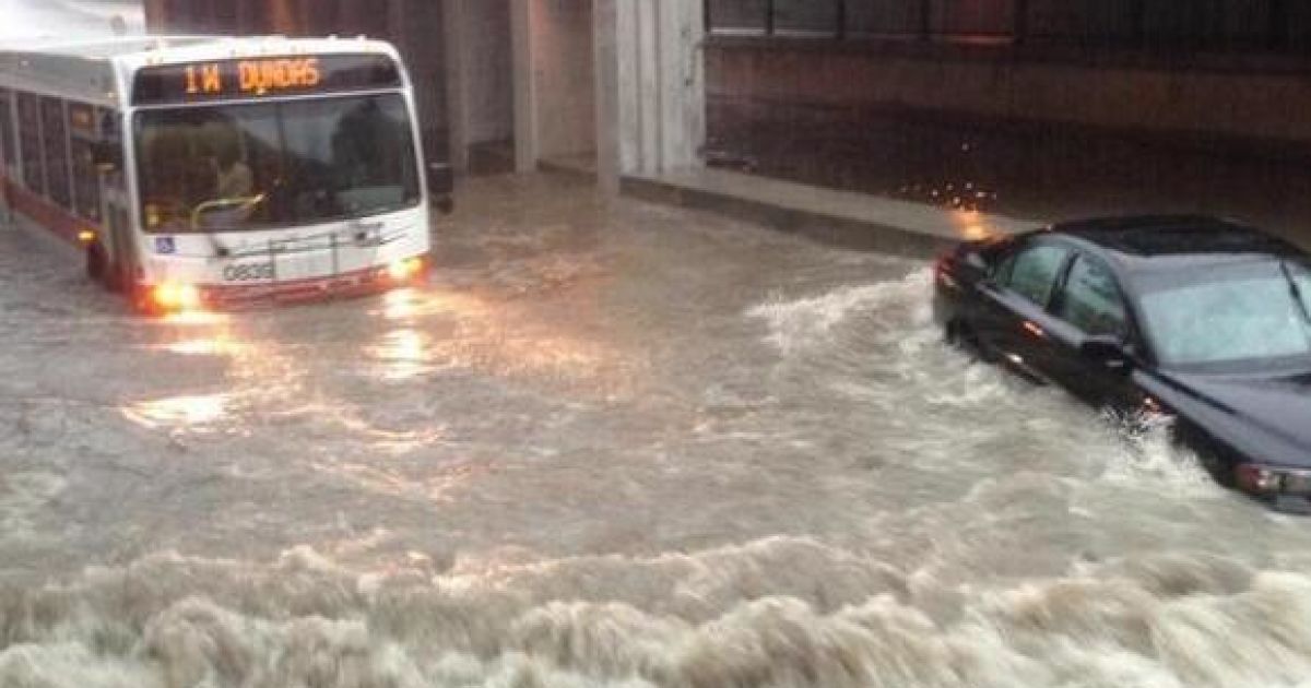 Злива в Торонто