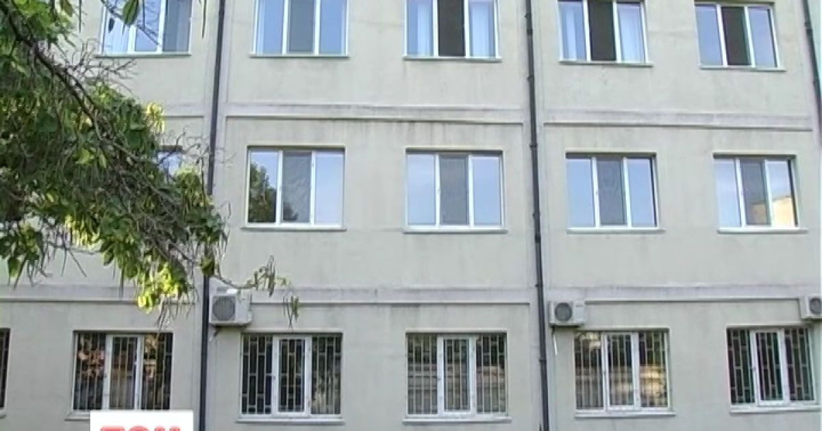 З вікна одеської лікарні випав хлопчик