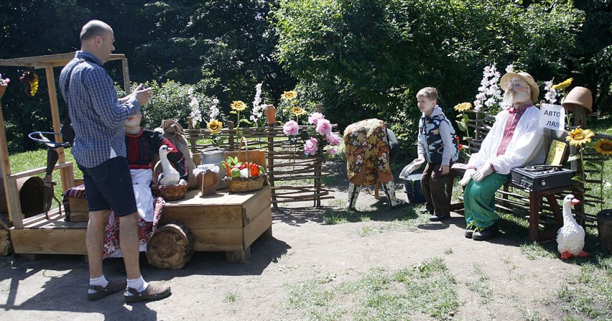 У столиці відкрили виставку "зелених" машин / © kievcity.gov.ua