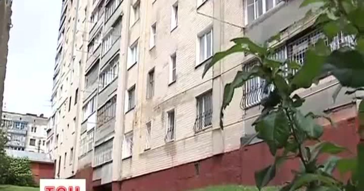 Малюк пролетів 20 метрів перед падінням і відбувся лише подряпинами