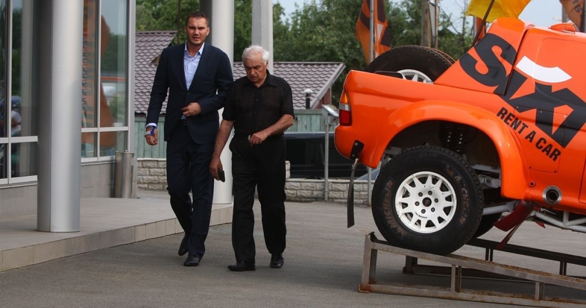 Попрощатися з Вадимом Нестерчуком прийшли друзі, колеги та прості люди / © gazeta.ua