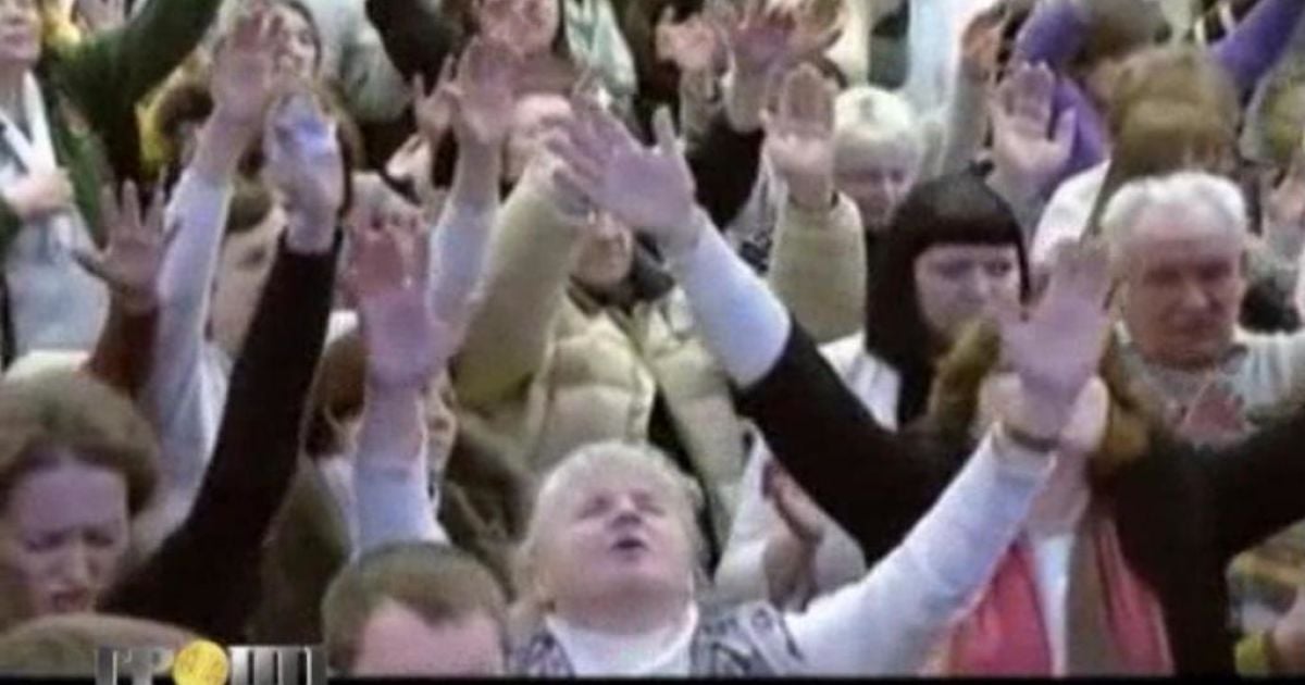 Гіпноз допомагає пасторам спустошувати гаманці українців