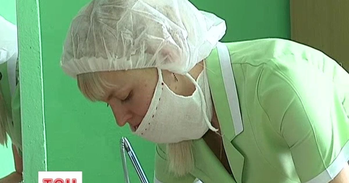 Лікарі кажуть, що жінка не зверталася до пологового будинку