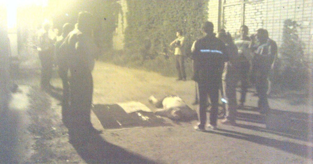 У Дніпропетровську вбили п'ятдесятирічного чоловіка.
