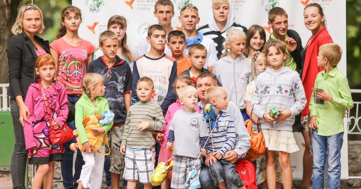 У Києві відбувся благодійний ярмарок "Ланцюжок доброти" / © ТСН.ua