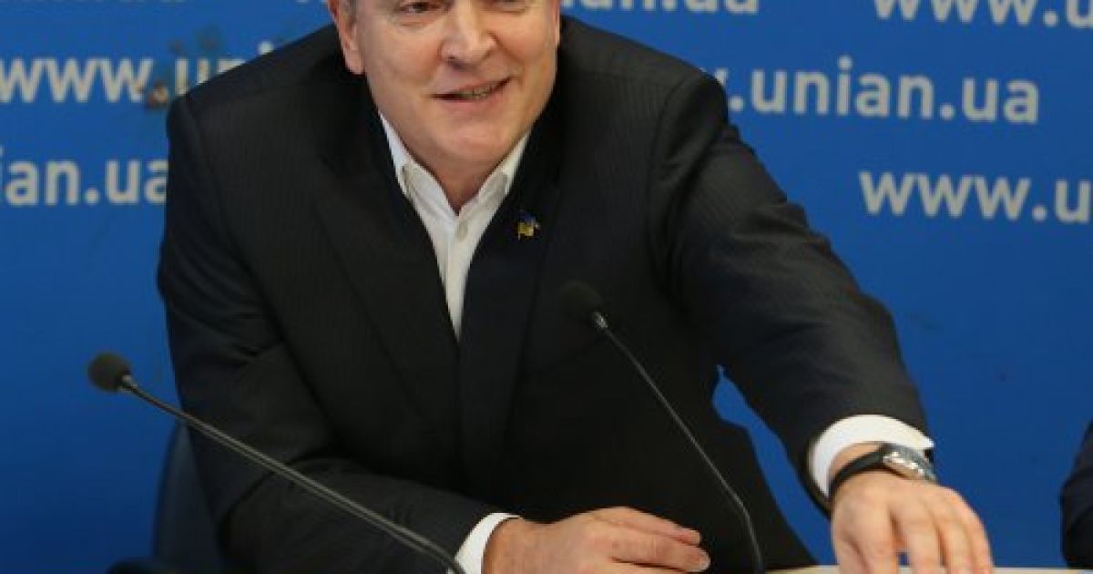 Колесніченко запропонував штрафувати учасників масових акцій, які ховають обличчя