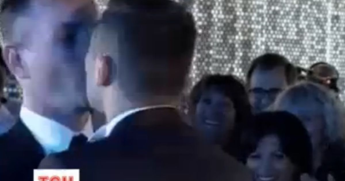 Російським геям не дозволять всиновлювати дітей.