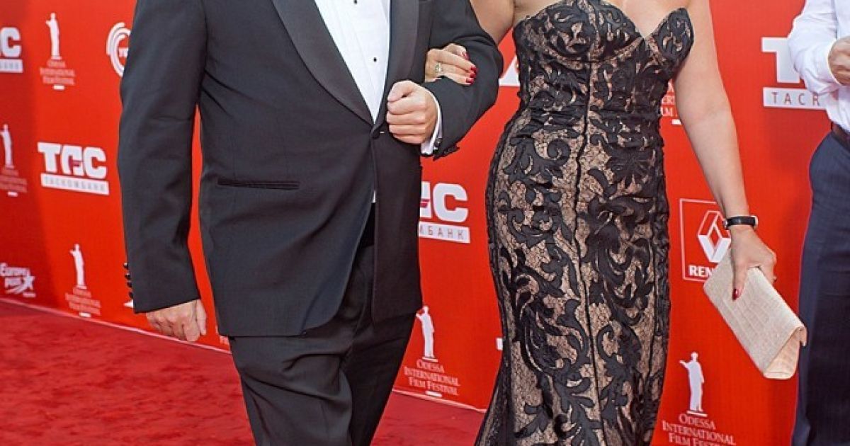 Зірки пройшлися червоною доріжкою на закритті фестивалю / © dumskaya.net