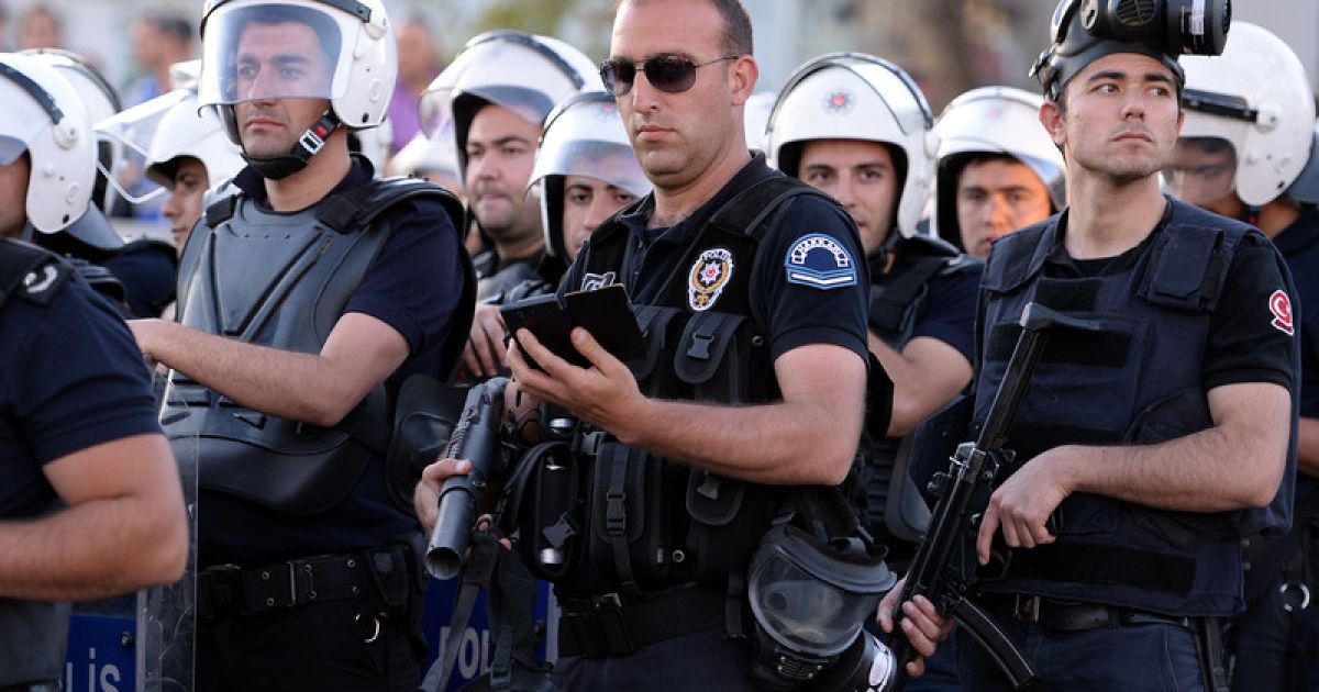 Поліція влаштувала облаву на турецький кримінал