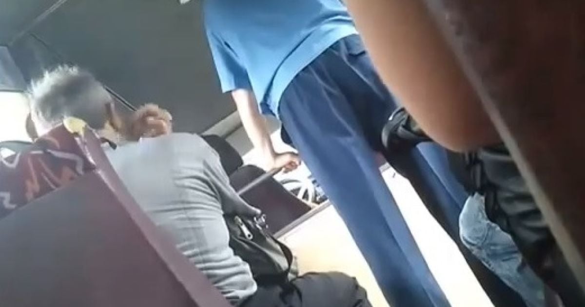 Правоохоронця вигнали з маршрутки обурений водій та пасажири