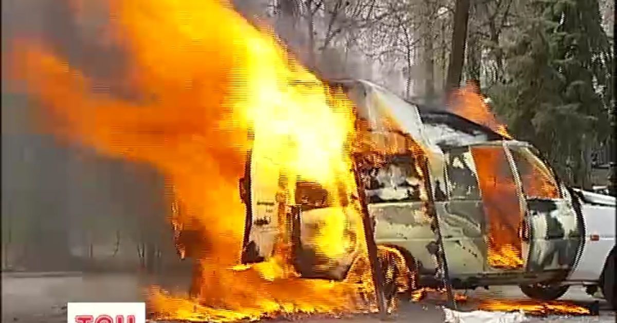 Автокав'ярня біля Могилянки горіла як факел