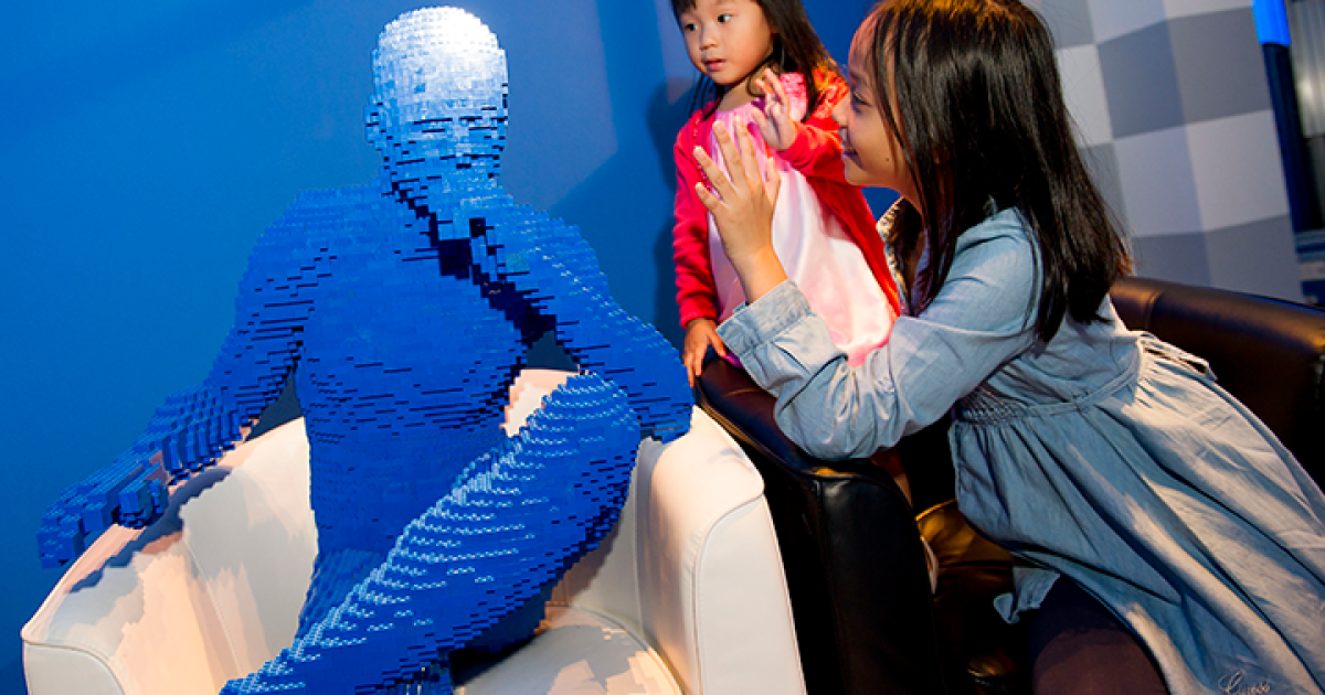 Американець створив скульптури з Lego. / © brickartist.com