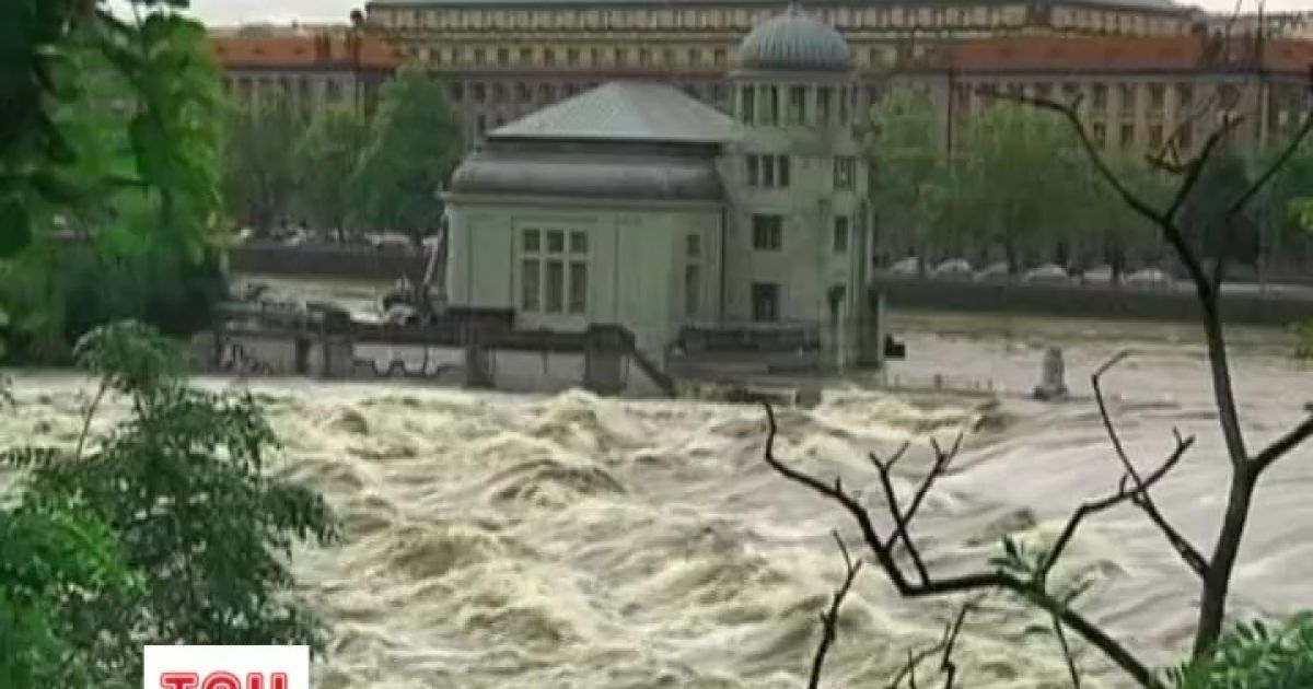 Невблаганна стихія у Чехії змила у воду 250 млн євро