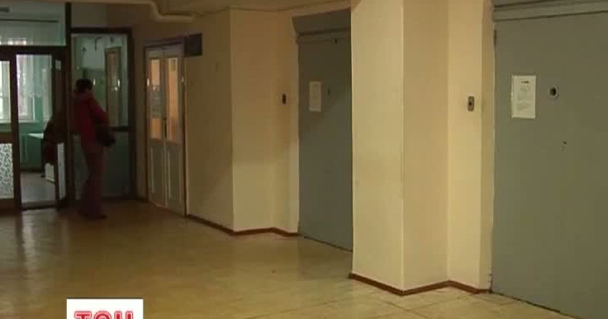 Медики не дають дівчині багато шансів на життя