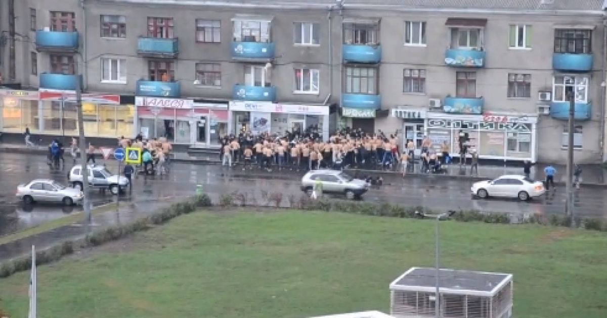Бійка фанатів "Динамо" і "Металіста"