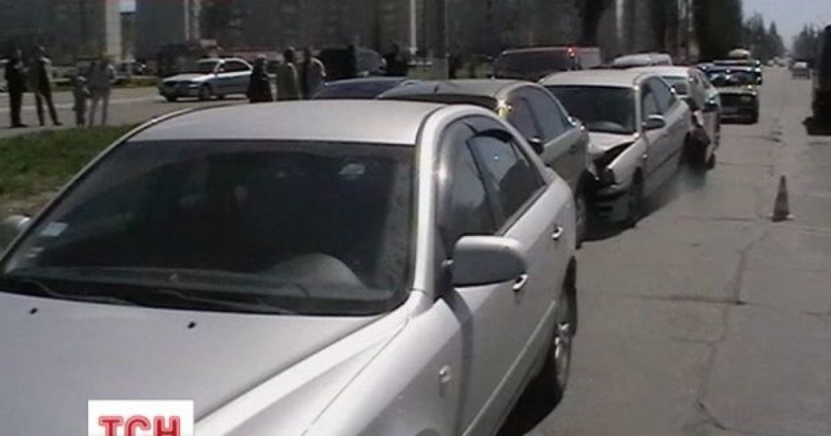 На перехресті зіштовхнулись п'ять автівок