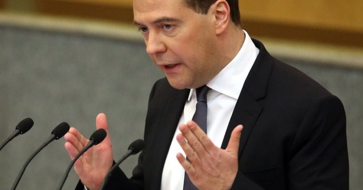 Медведєв заявив, що Україна не платить за газ