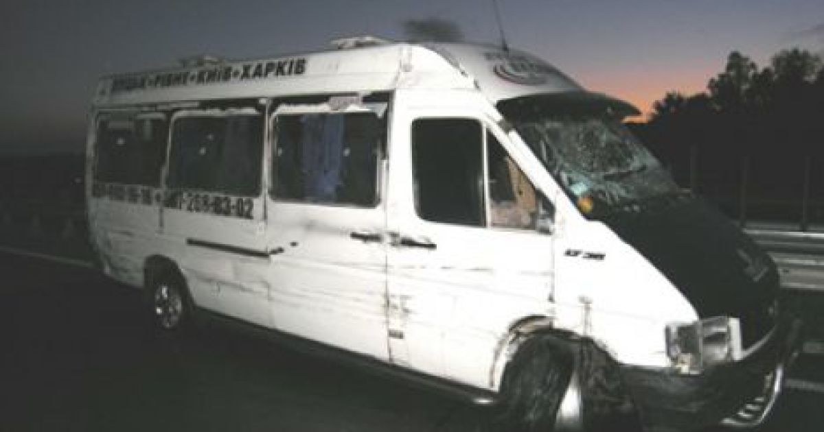 Маршрутка з пасажирами потрапила в ДТП.