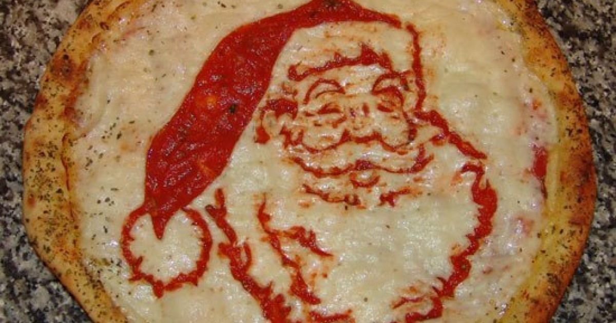 Доменіко Кролла робить портрети на піці / © ВКонтакте