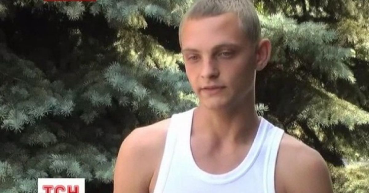 Підлітки кажуть, що їх били та не випускали із машини