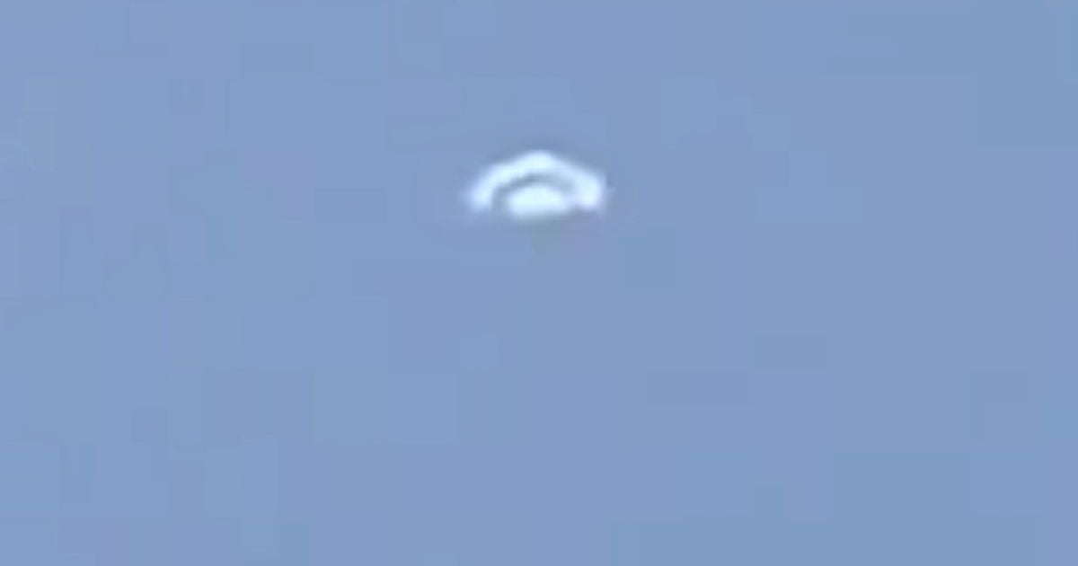 В Перу оператор телеканала зняв в небі НЛО.