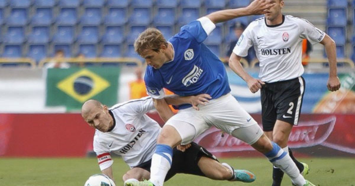 19:30 "Дніпро" - "Зоря"