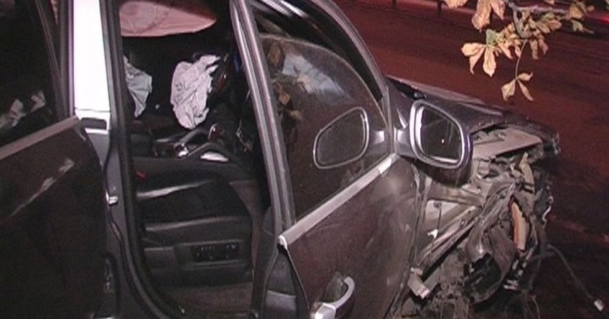 "Порше" влаштував аварію на вулиці О.Теліги у Києві