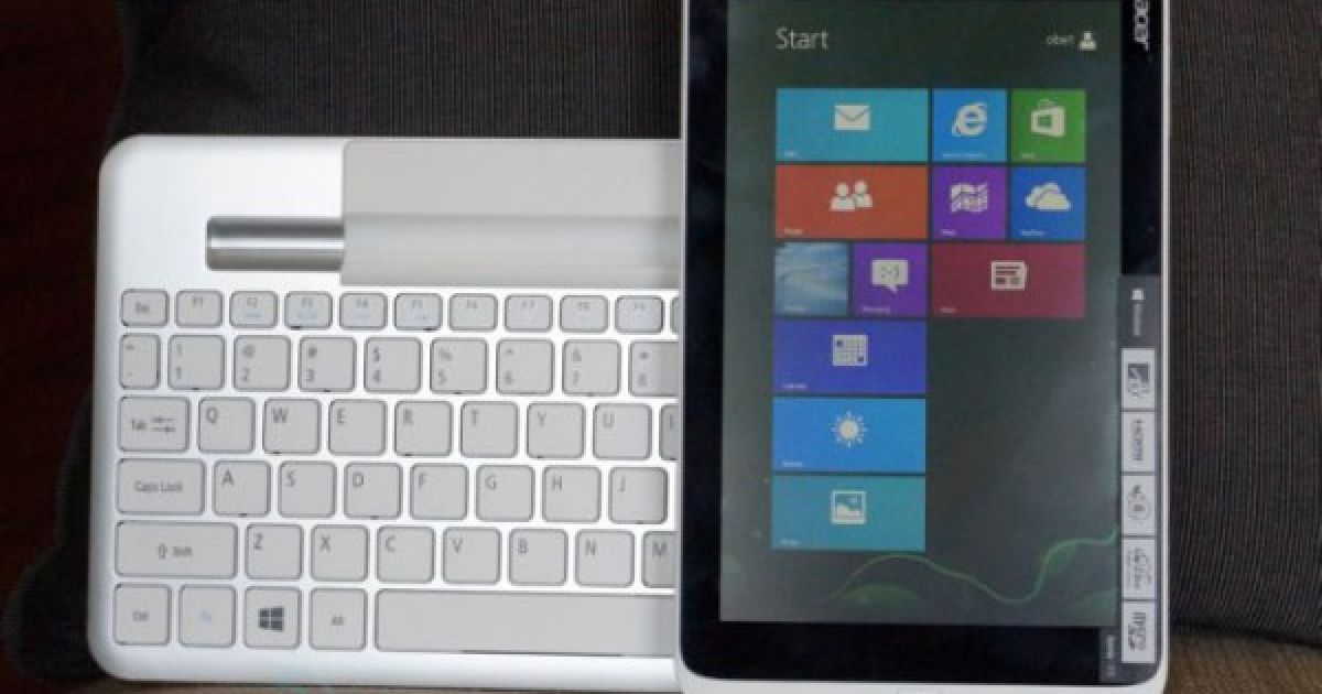 Iconia W3 / © engadget.com
