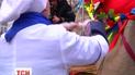 Три с половиной метра - такую ​​башню из блинов напекли в Феодосии