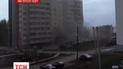 В Кирове башенный кран упал на жилой дом