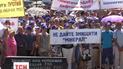 В Запорожье полторы тысячи человек штурмуют ферросплавный завод