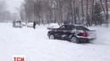 Київ пережив день снігового полону