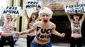 Дівчата проводили акцію на підтримку ще однієї учасниці Femen