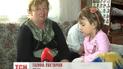 Бабусю змушують відмовитися від сина заради онуки