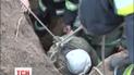 Трьох працівників засипало ґрунтом у Львові