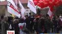 Почти 500 человек пришли в больницу поздравить Тимошенко